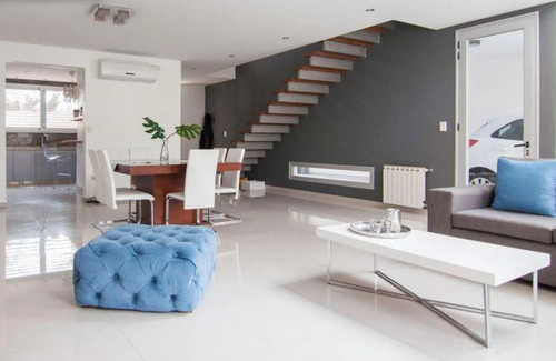Imagen 9 de 29 de Casa En Venta 3 Dormitorios 2 Baños 400mts2- Los Hornos