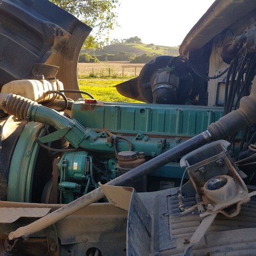 2001 Volvo Nh 380