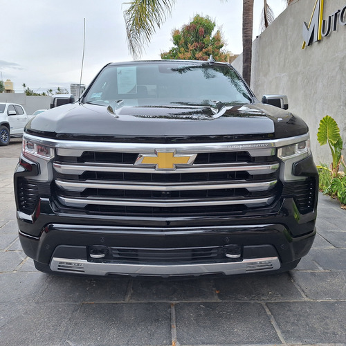 Chevrolet Cheyenne 6.2 Doble Cab High Country 4X4 At
