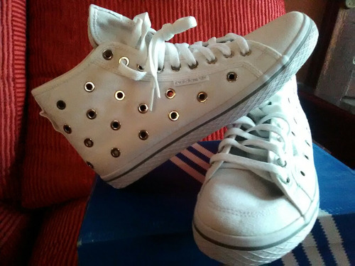 Vendo adidas Honey Lona Blancos Nuevos $ 1490