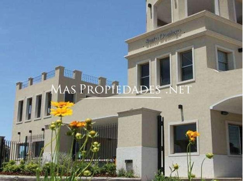 Imagen 17 de 18 de Casa En Venta Canning 4 Ambientes En Santo Domingo