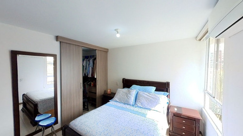 Apartamento En Piso 2, Barrio Valle Del Lili, Sur De Cali, Conjunto Residencial San Gabriel