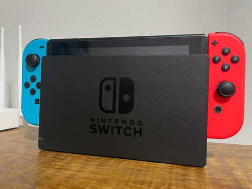 Consola Nintendo Switch V2 32gb Neon En Caja Y Como Nueva