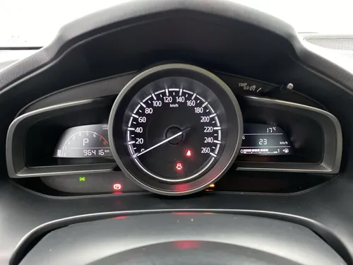 Mazda 3 2.0 Touring