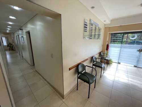Imagen 5 de 21 de Macias 500 Esquina Canale, Adrogué - Alquiler Profesional, Ideal Consultorios / Oficinas - 135 M2