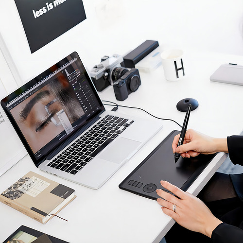 Tableta Wacom Intuos Pro Pth-460 Small Bluetooth Negra