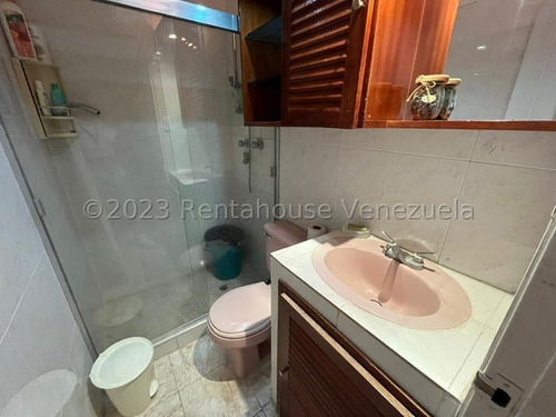 Edgar Centeno, Profesional Inmobiliario, Vende Townhouse, Altos De La Esmeralda, #23-26227