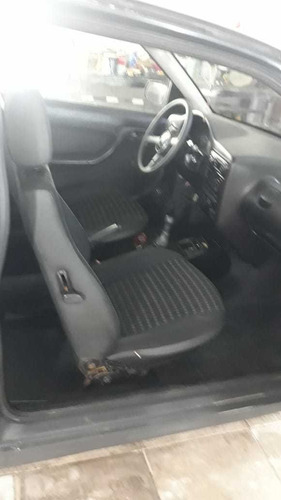Imagem 4 de 5 de Volkswagen Gol 2003 1.0 Special 2p Gasolina