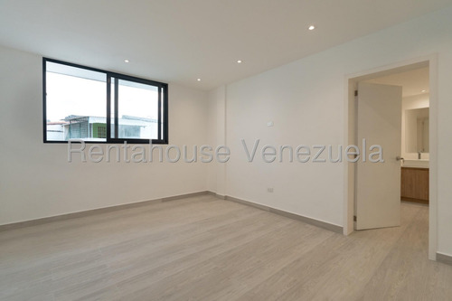 Casa (duplex) En Venta En El Cafetal, Distrito Metropolitano 25-17659