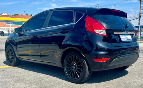 Imagem 7 de 13 de Ford - New Fiesta 1.6 Titanium Powershift 2016