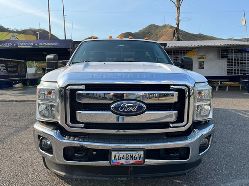 Imagen 2 de 18 de Ford F-350