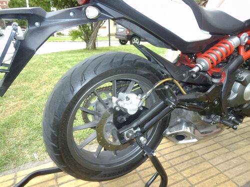 Benelli Tnt 300