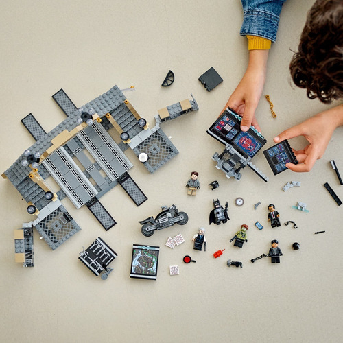 Lego Batcave DC La confrontación de Batman con Riddler 76183