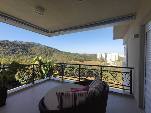 Tamboré 10 | Casa Alto Padrão | Vista Para Reserva | Piscina Aquecida | Adega Climatizada | Sala De Ginástica | 4 Suítes - Cnc1199