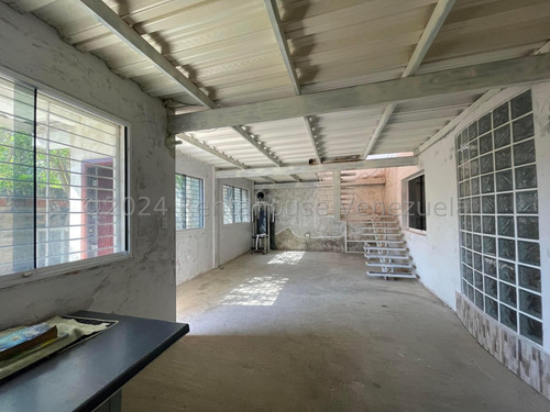 Comoda Casa En Venta En La Candelaria Limon Clima De Montaña Muro Contencion Excelente Ubicacion Materiales De Primera Estef 24-15414