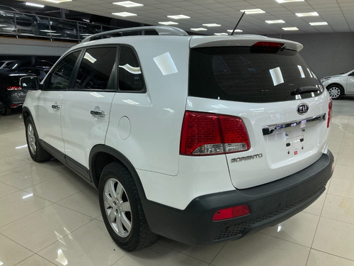 Imagen 5 de 14 de Kia Sorento Ex 2.4l 4x2 2012