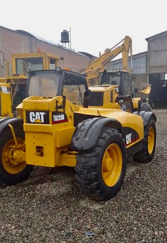 Imagen 7 de 16 de Manipulador Telescópico Telehandler Cat Th220b