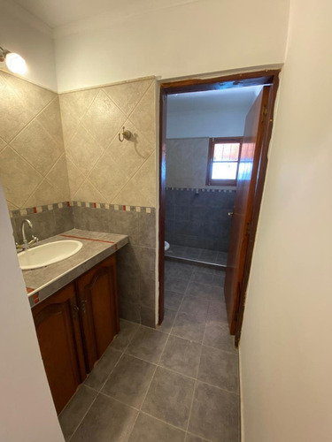 Imagen 19 de 27 de Casa Con Pileta Para 10 Personas, Hermosa Vista Al Lago