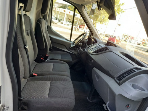 Ford Transit 2.2 Furgon Mediano 350m