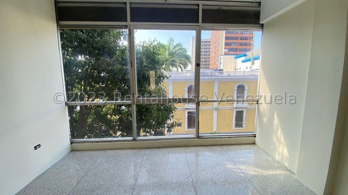 Imagen 18 de 30 de Oficinas En Alquiler Zona Centro Barquisimeto, Económica, Código 23-23437, Mz 31/03