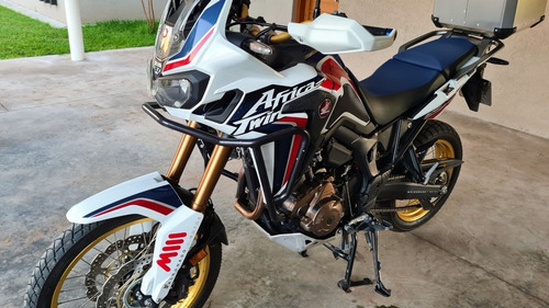 Imagen 4 de 13 de Honda Crf 1000l Africa Twin Manual Con Accesorios