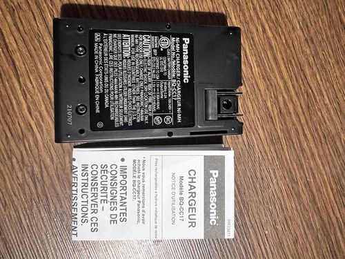 Carregador De Pilhas Panasonic Com 4 Pilhas Aa Eneloop Pro