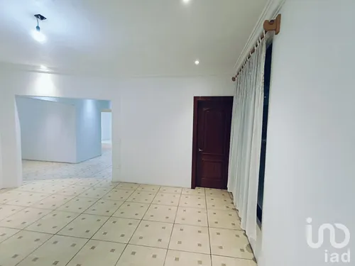 Venta Casa 5 Ambientes Yerbabuena