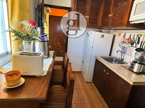 Apartamento En Venta, 2 Dormitorios, Con Jardín En Área Común, San José De Mayo