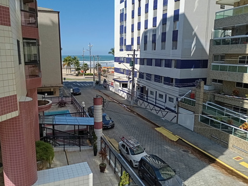Box De Garagem Bairro Ocean Próximo A Praia