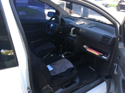 Volkswagen Fox 1.6n Comfortline 3 Ptas. Mt / Nafta / 2007