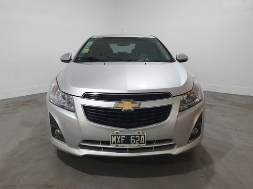 Imagen 2 de 19 de Chevrolet Cruze Lt Mt 1.8 Nafta Manual 4 Puertas 2013