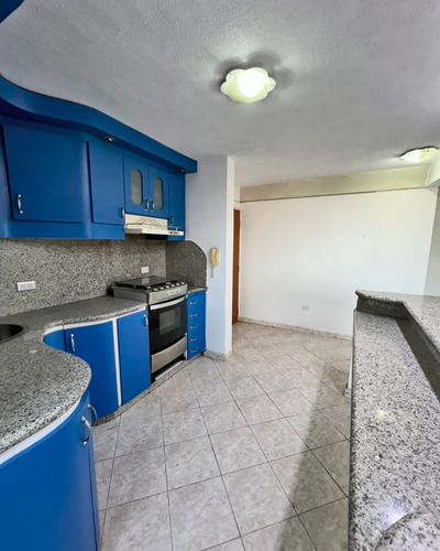 Venta Apartamento 90 Mts. Urb. Los Caobos Maracay Aragua