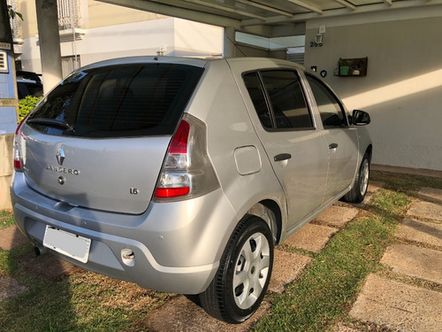 Imagem 7 de 13 de Renault - Sandero 1.6 Expression 8v Flex 4p Manual