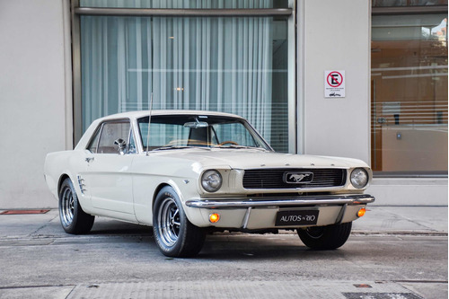 Imagen 4 de 18 de Ford Mustang