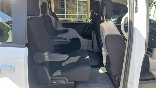 Dodge Grand Caravan 3.7 Sxt At