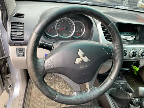 Mitsubishi L200 Sportero 3.2 Superlujo Mt