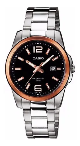 Reloj Casio de hombre con malla de acero.