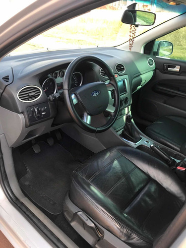 Ford Focus 1.6 Gl Flex 5p 2011