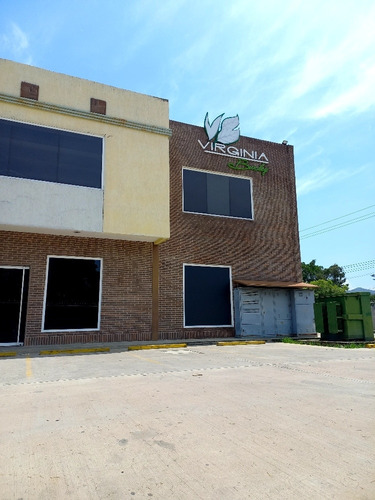 Imagen 1 de 9 de Local Comercial Dos Niveles, 2 Baños, Zona Ind Castillito