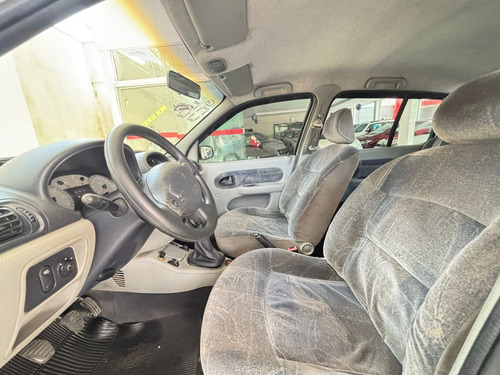 Renault Clio Sed. Privilège Hi-Flex 1.0 16V 4p