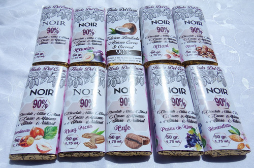 Imagen 4 de 9 de Tabletas De Chocolate 90% - Edicion Especial - Frutos Secos