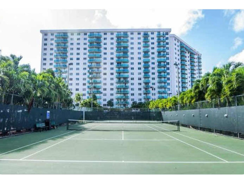 Alquiler Miami Sunny Isles Ocean Reserve Frente Al Mar ,el Precio Incluye Cochera Cerrada Y Equipamiento Para Playa