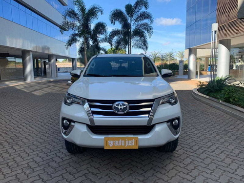Imagem 2 de 15 de Toyota Hilux Sw4 Srx 4x4 2.8 Tdi 16v Dies Aut 2016