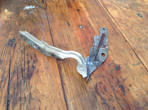 Bisagra De Cofre Derecha Cirrus Stratus Mod 95-00 Oem