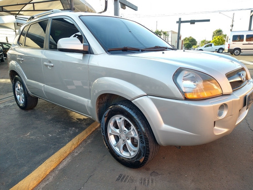 Imagem 6 de 8 de Hyundai Tucson 2012 2.0 Gls 4x2 Aut. 5p