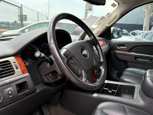 Chevrolet Tahoe D Suv Piel Cd 2a Fila Asientos At