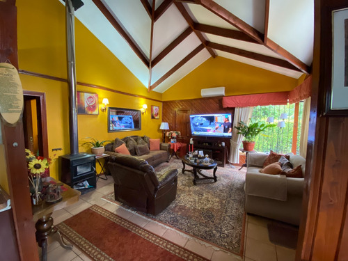 Venta De Casa Totalmente Amoblada En Pucón