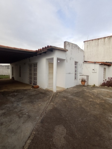Imagen 1 de 10 de Casa Amoblada En Venta, Urbanización Villa Betania 