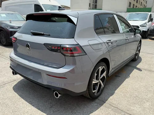 Volkswagen Golf GTI 2.0L Turbo 261HP DSG7 vel