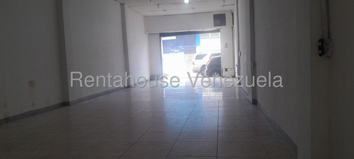 Local Comercial En Alquiler Al Centro, Carlina M. Alquila